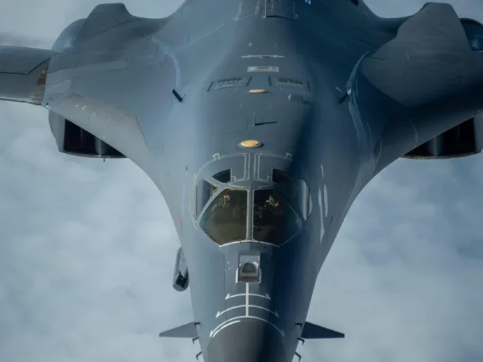8-3 Bombardierul