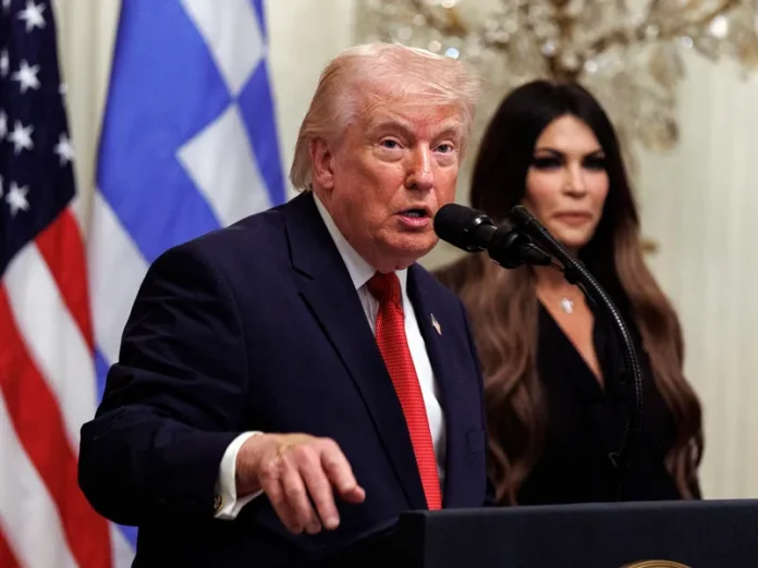 5-10 Ambasadoarea SUA în Grecia sugerează implicarea lui Trump