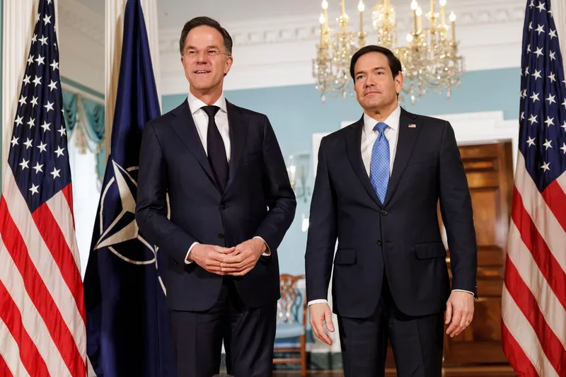 Senatori SUA cer implicarea Departamentului de Stat