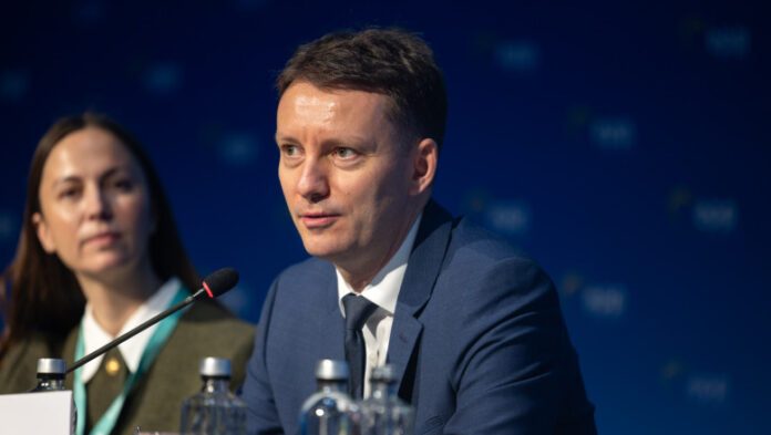 Replica-lui-Siegfried-Muresan-dupa-ce-Sorin-Grindeanu