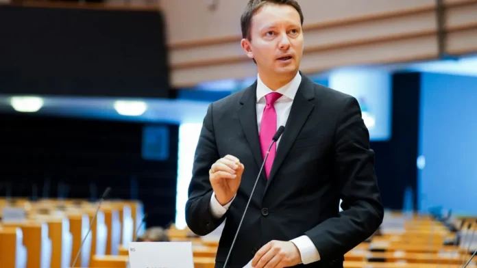 Siegfried-Muresan- Siegfried Mureşan îşi prezintă programul de guvernare